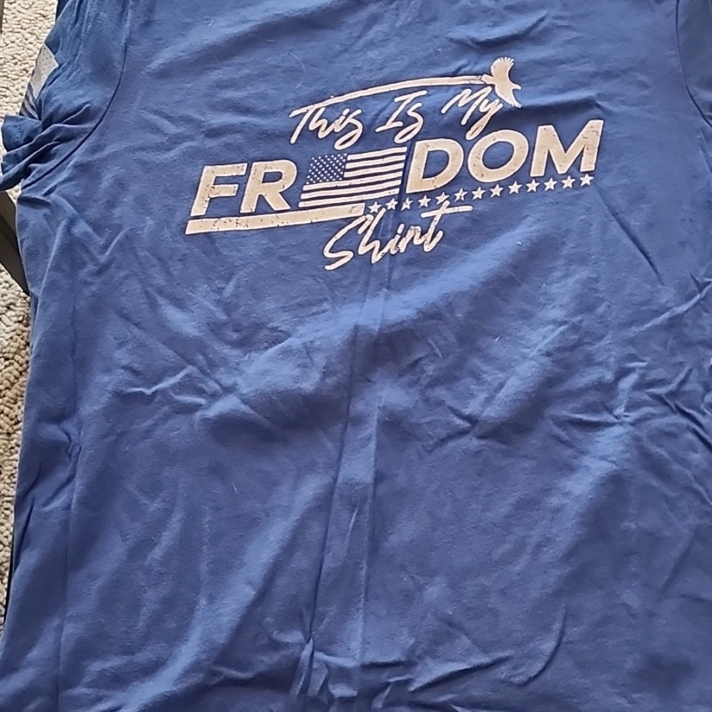Grunt Style women's XXL blue tshirt This is my Freedom Shirt